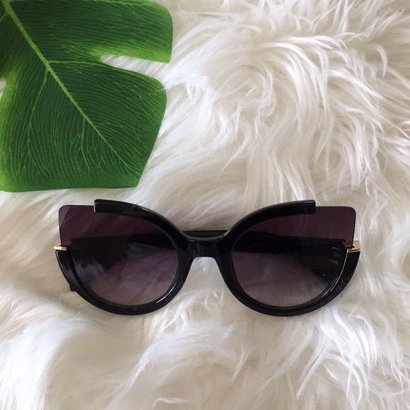 Accessories - Cateye Sunglasses